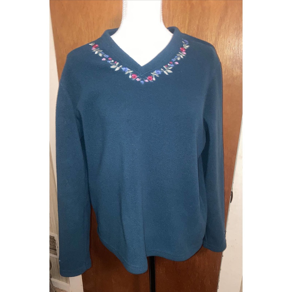 L.L. Bean Women’s Cozy Green Flower Embroidery Sz L Pull Over Top